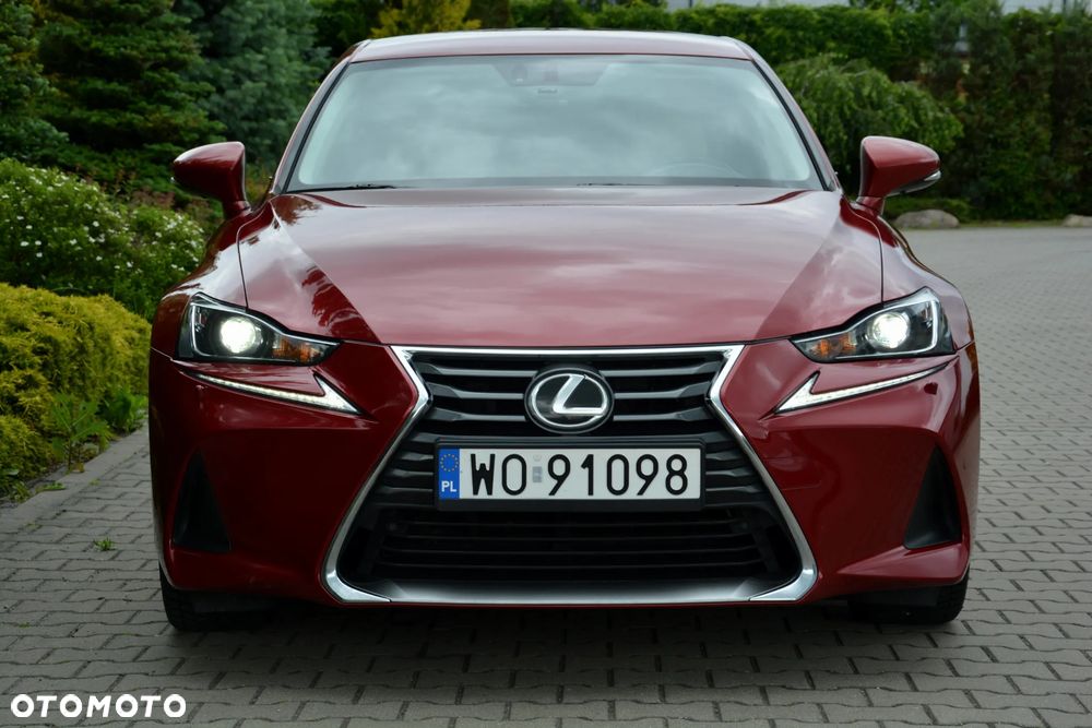Lexus IS 200t / 300 Prestige - 36