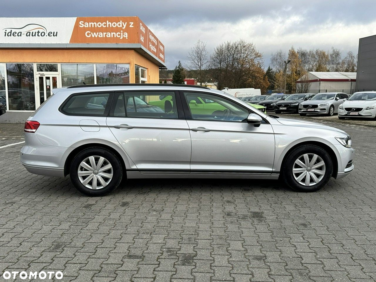 Volkswagen Passat - 9