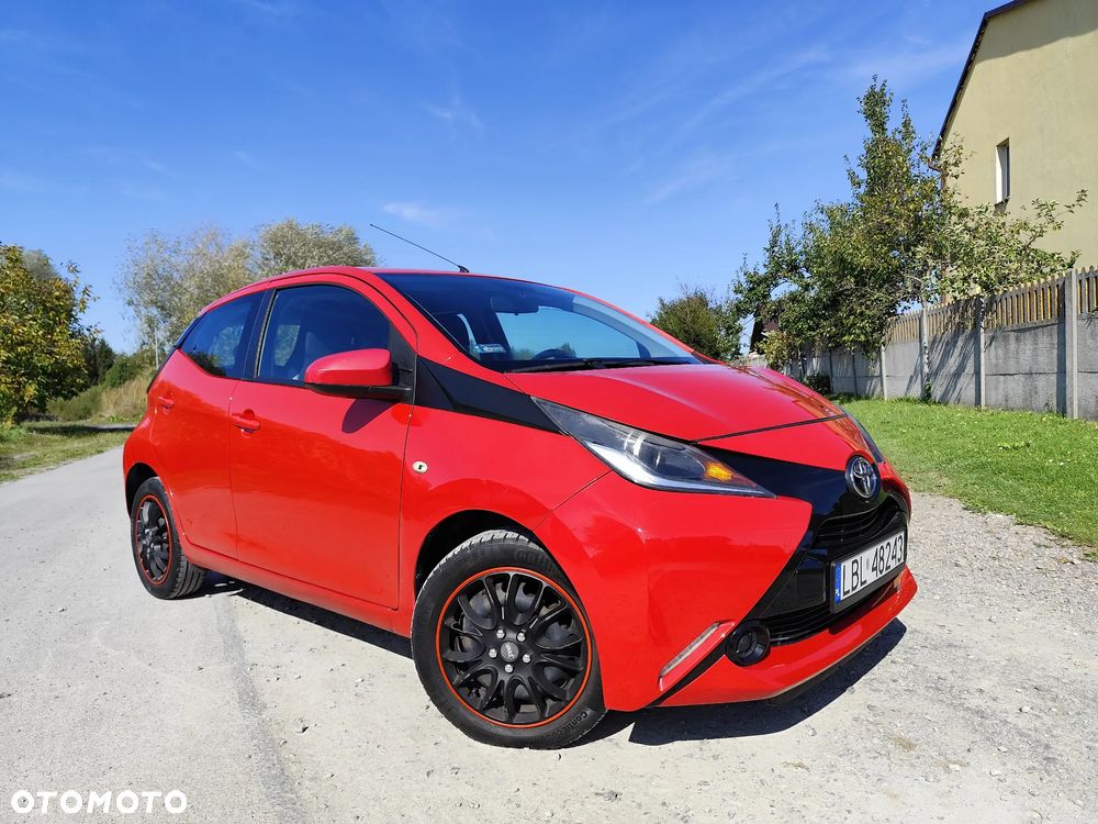 Toyota Aygo x-play - 5