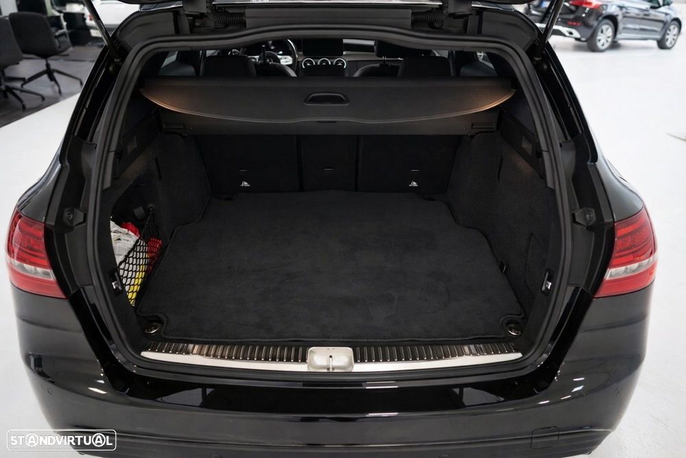 Mercedes-Benz C 220 d Station 9G-TRONIC Night Edition - 23