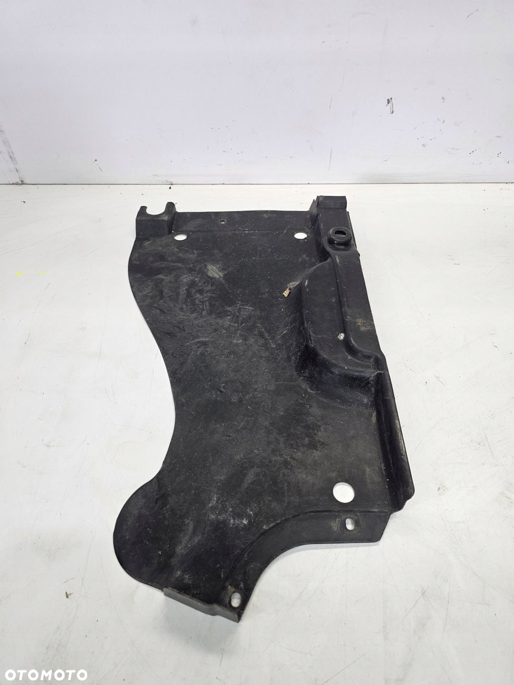OSŁONA PODWOZIA PRAWY TYŁ AUDI A4 B6 B7 8E0825216B - 2