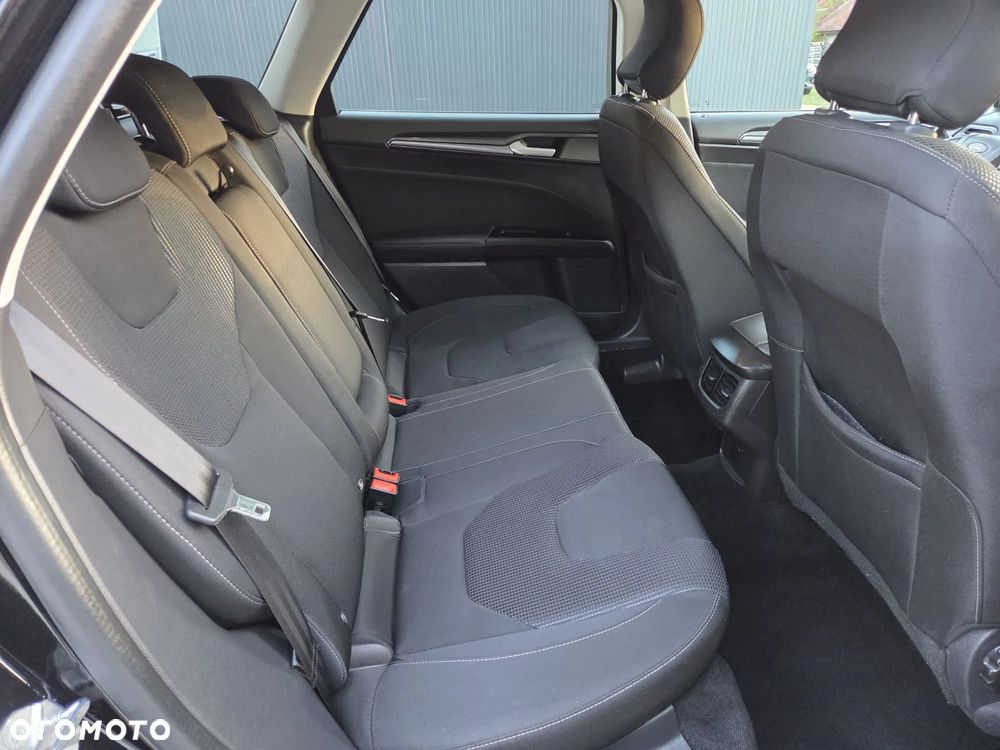 Ford Mondeo 2.0 Hybrid Titanium - 8