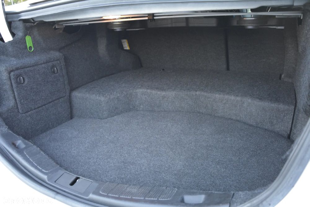 Ford Fusion - 29