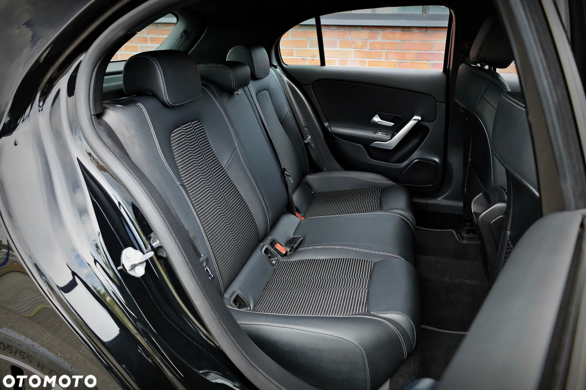 Mercedes-Benz Klasa A 180 Style 7G-DCT - 27