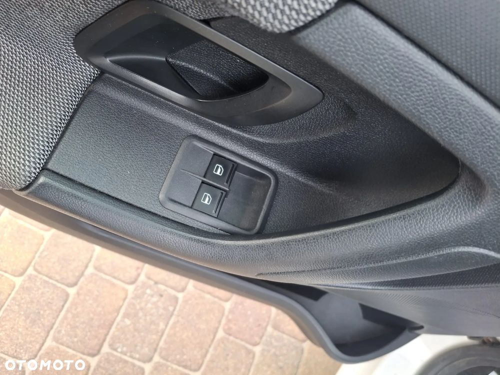Skoda Fabia 1.2 HTP Ambition - 20