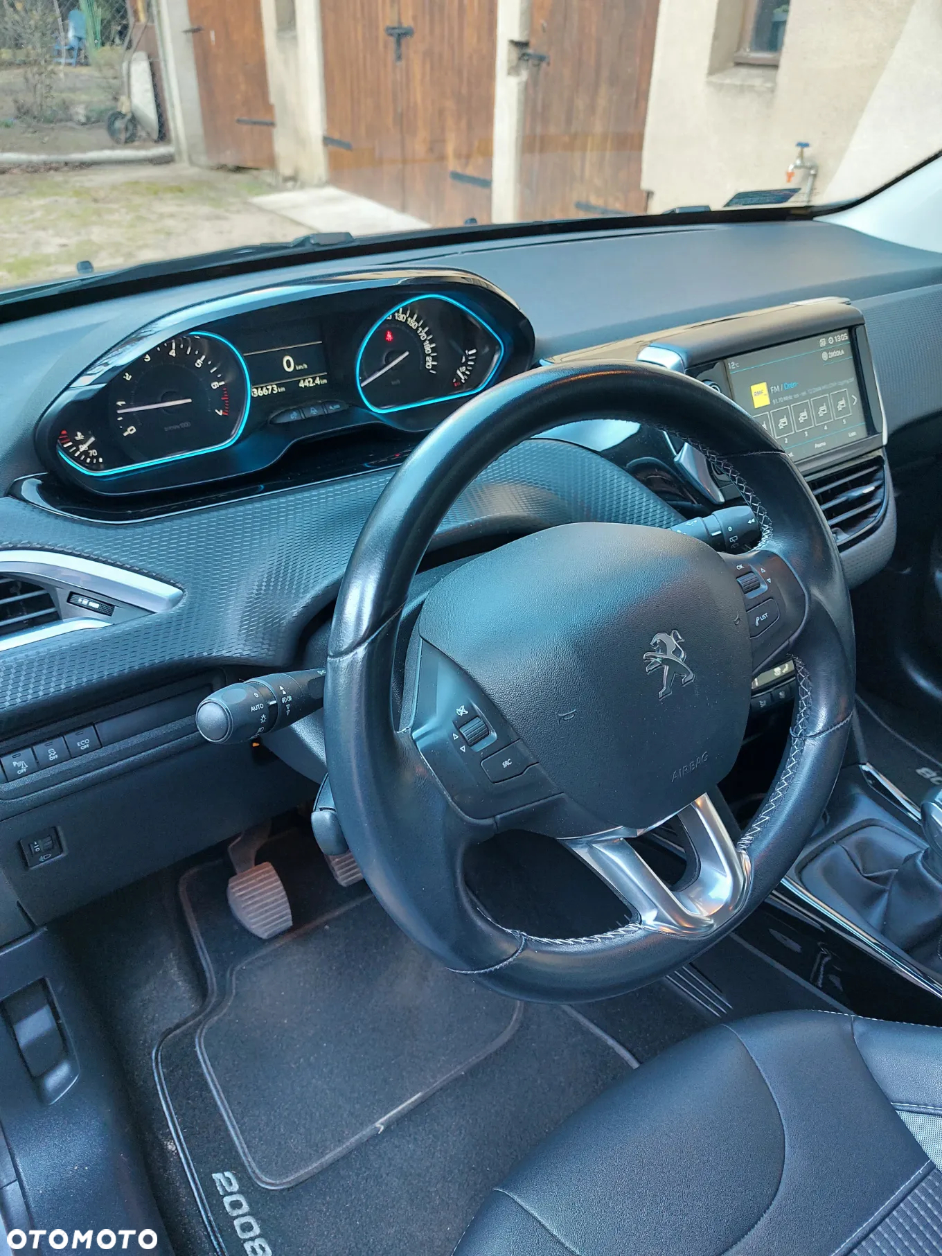 Peugeot 2008 - 24