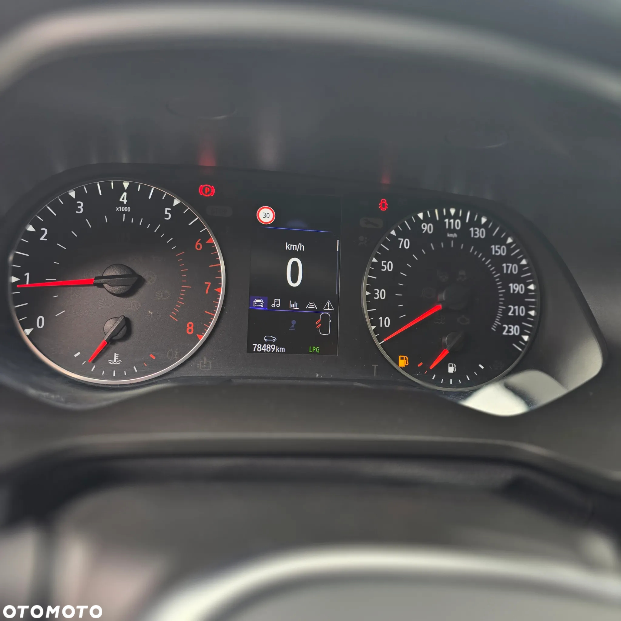 Renault Captur 1.0 TCe Zen - 4