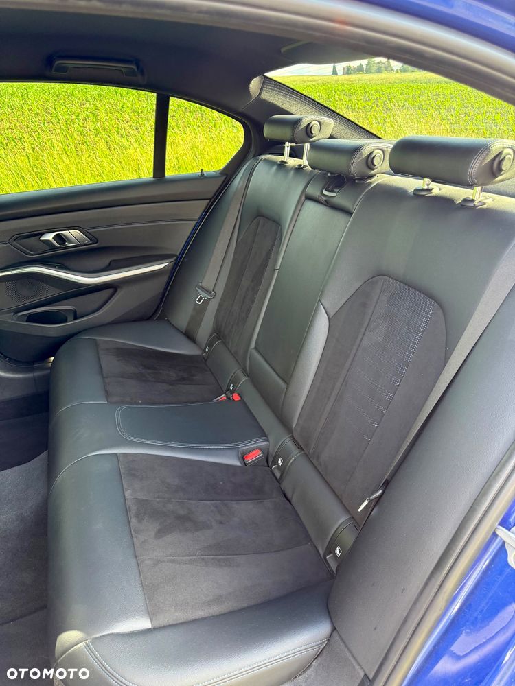 BMW Seria 3 320i GPF M Sport Shadow sport - 14