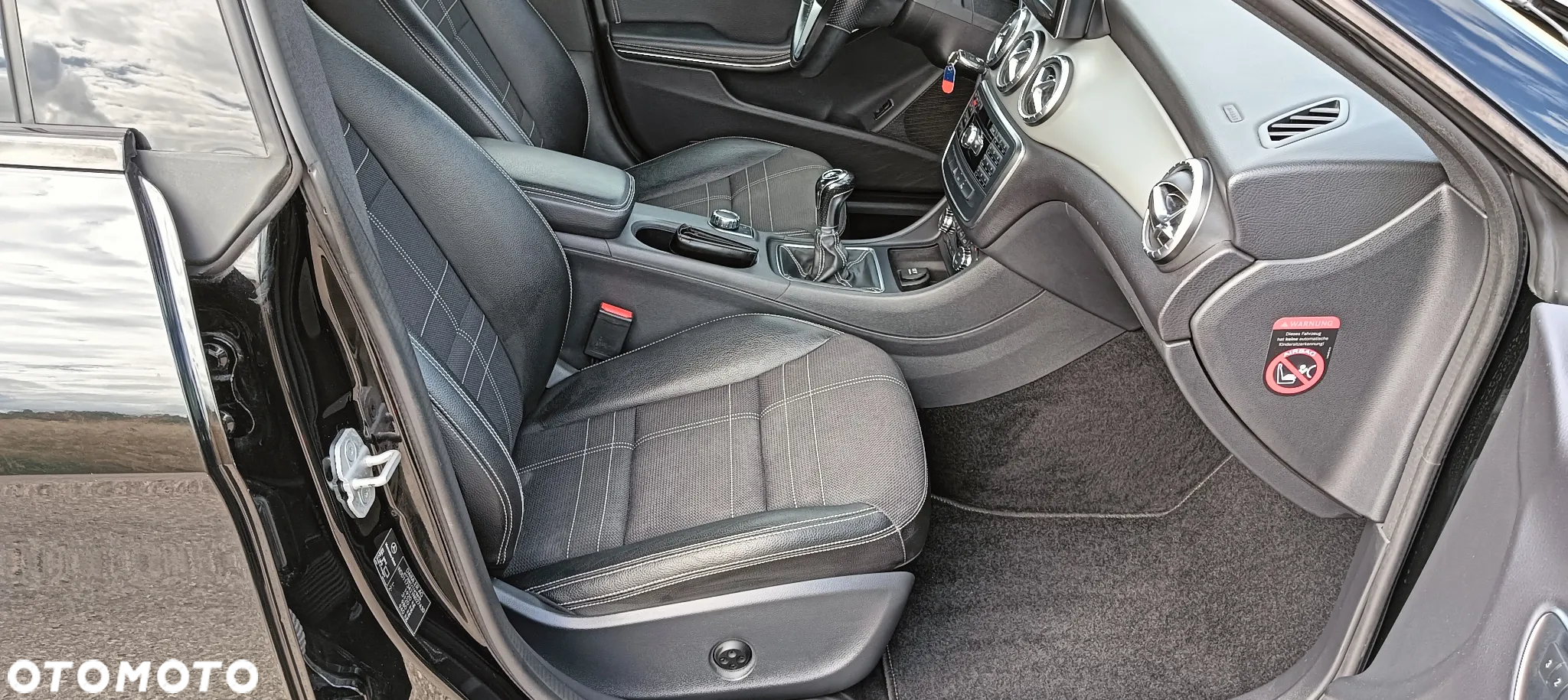 Mercedes-Benz CLA - 16