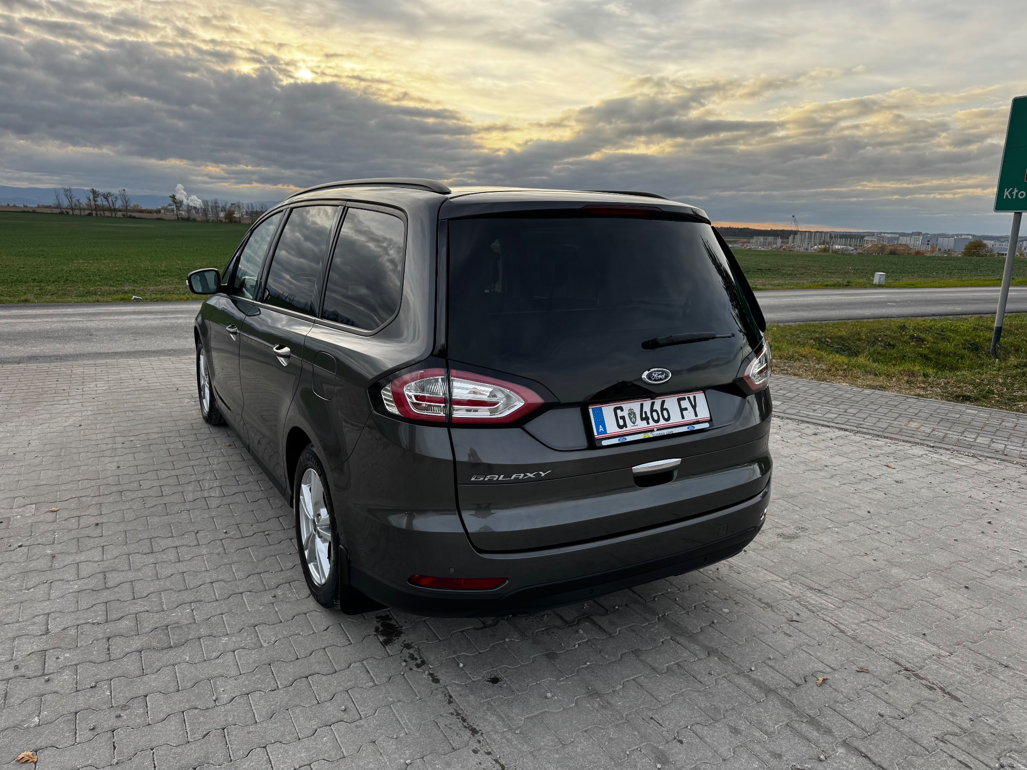 Ford Galaxy 2.0 EcoBlue S&S TITANIUM - 14