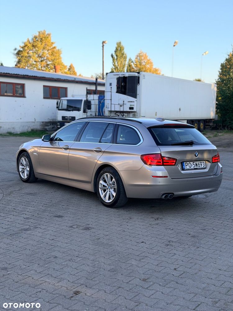 BMW 5 Series 2012 photo 3