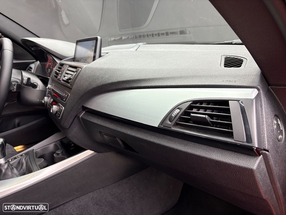 BMW 118 d Pack M - 40