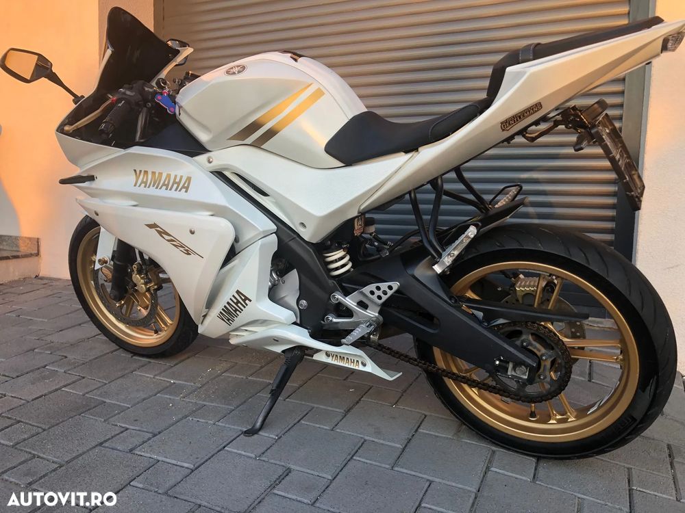 Yamaha YZF-R125 - 9