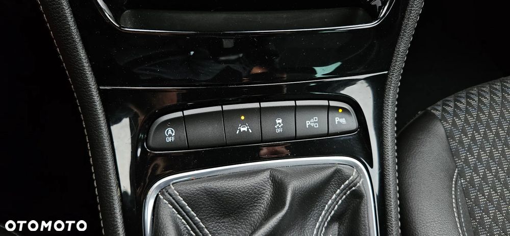 Opel Astra 1.6 D (CDTI) Start/Stop Innovation - 15