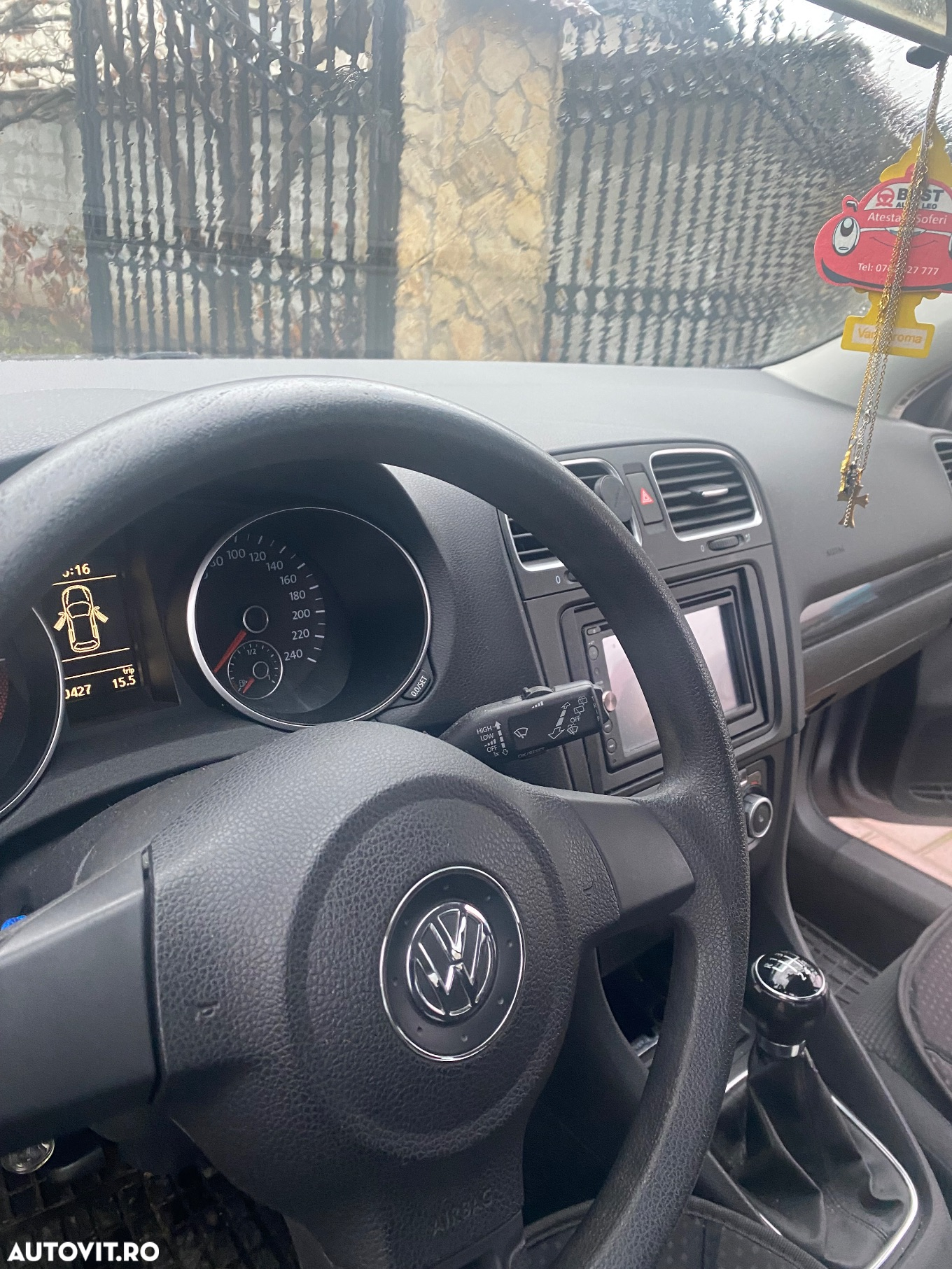 Volkswagen Golf 1.6 TDI DPF BlueMotion - 8