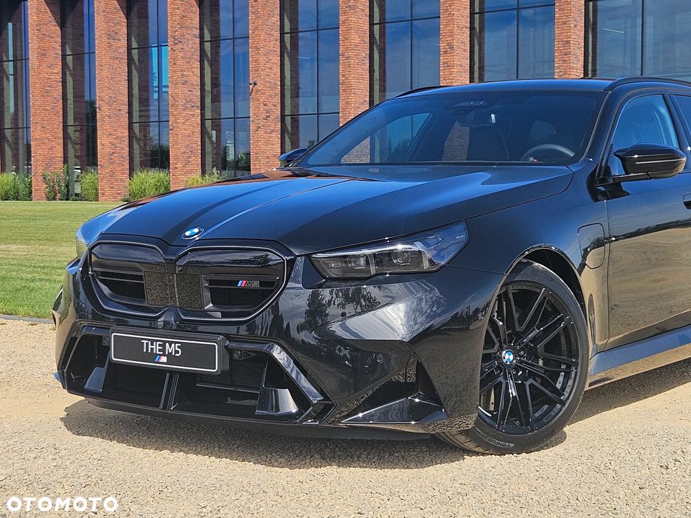 BMW M5 xDrive - 3