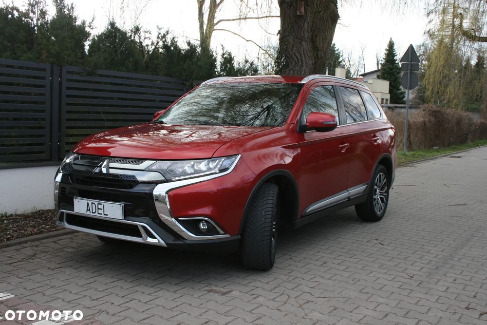 Mitsubishi Outlander - 1