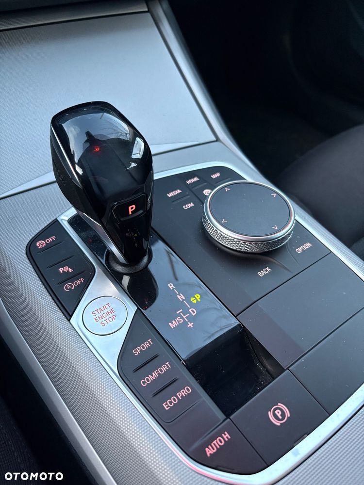 BMW Seria 3 318d Edition Luxury Line Purity - 14