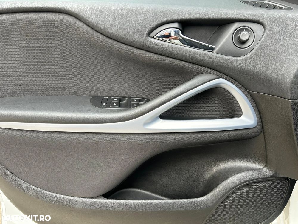 Opel Zafira Tourer 2.0 CDTI Automatik Business Innovation - 5