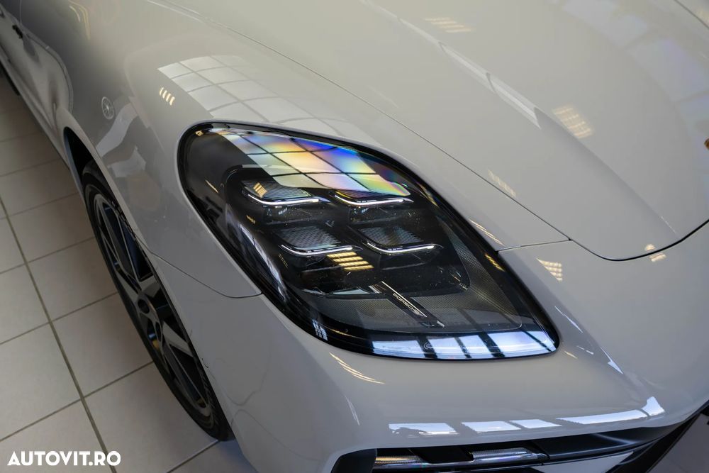 Porsche Panamera 4 E-Hybrid Executive - 12