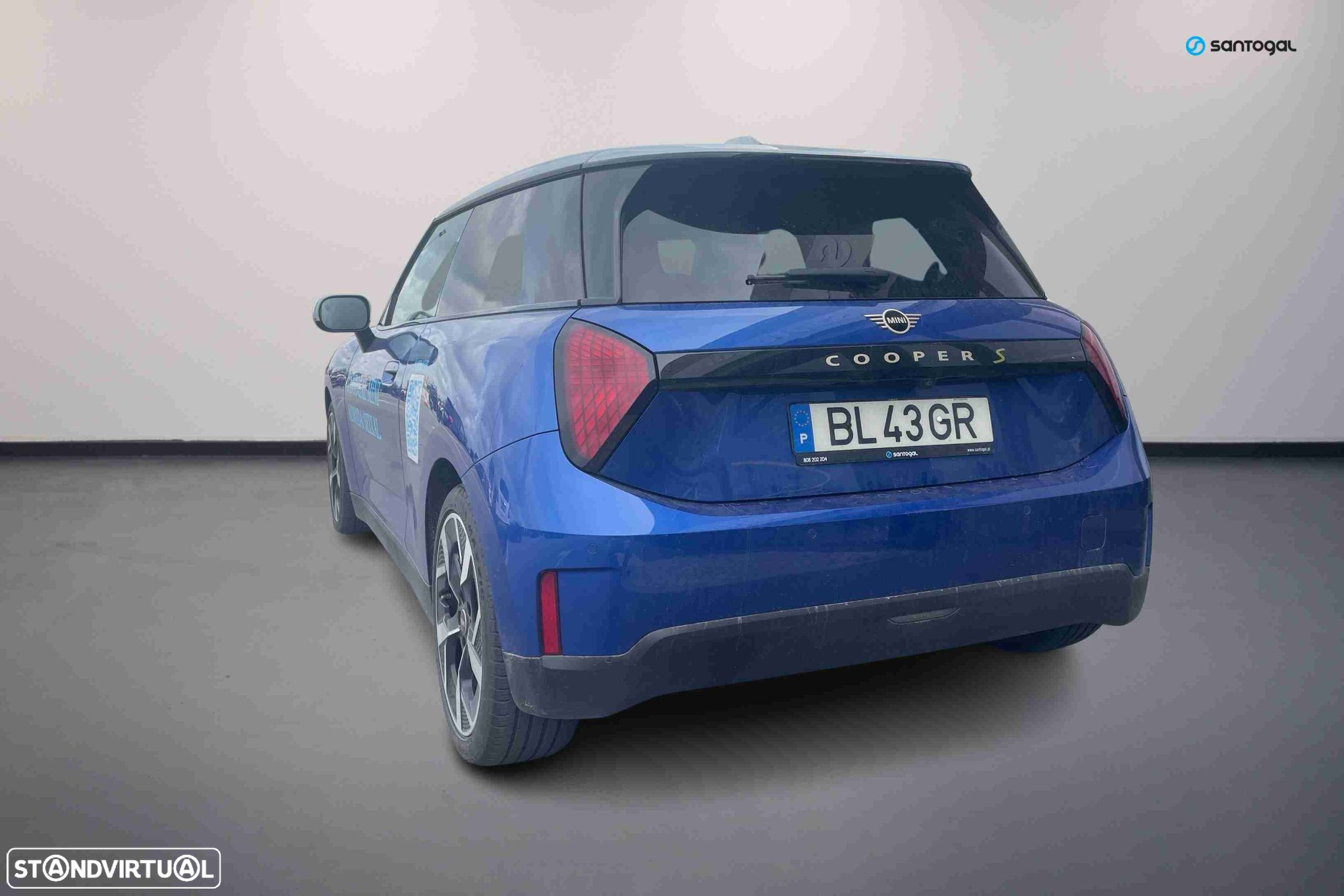 MINI 3 Portas Cooper SE Favoured XL - 2