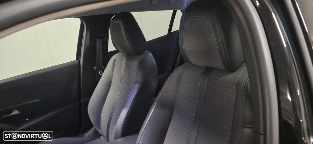 Peugeot 2008 2021 photo 5