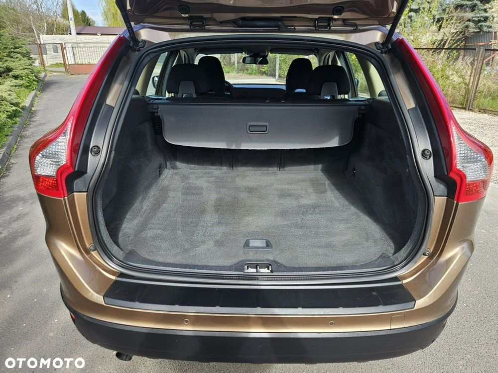 Volvo XC 60 D3 Momentum - 19