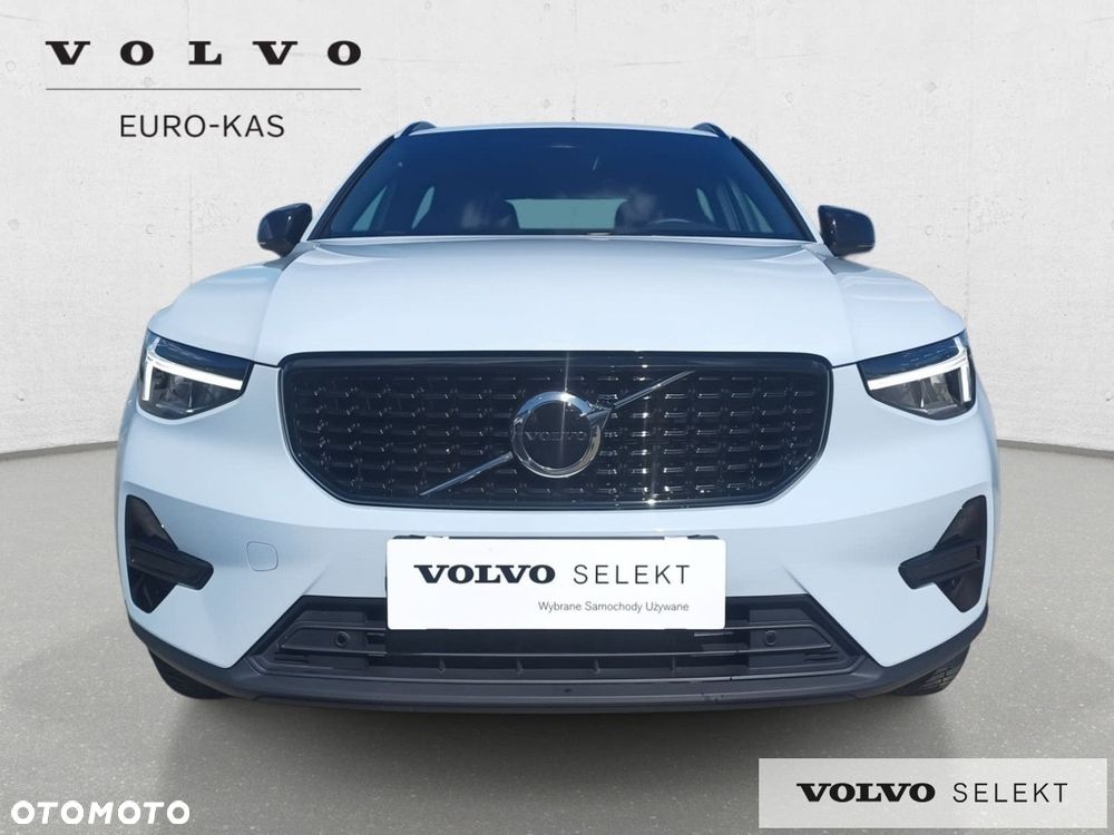 Volvo XC 40 - 4