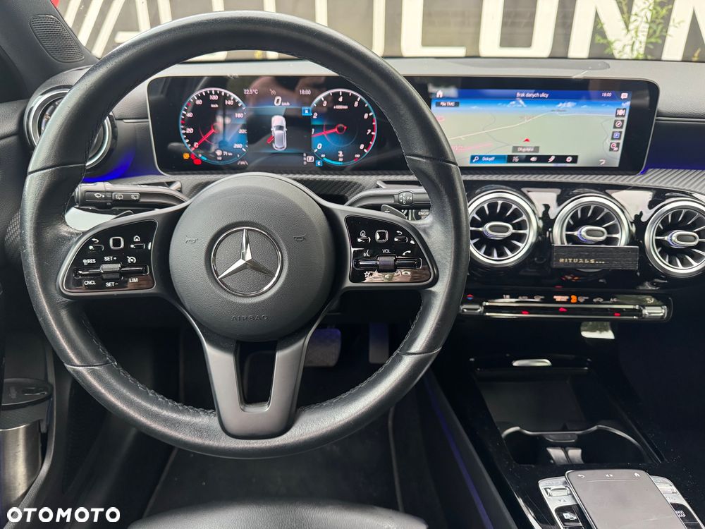 Mercedes-Benz Klasa A 180 Style 7G-DCT - 11