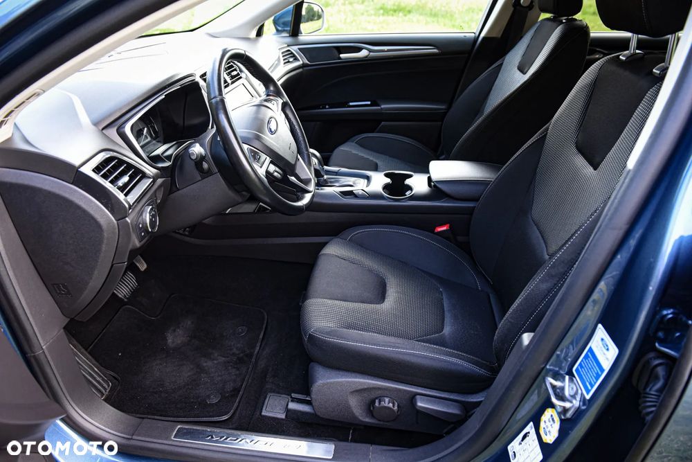 Ford Mondeo 2.0 Hybrid Titanium - 17