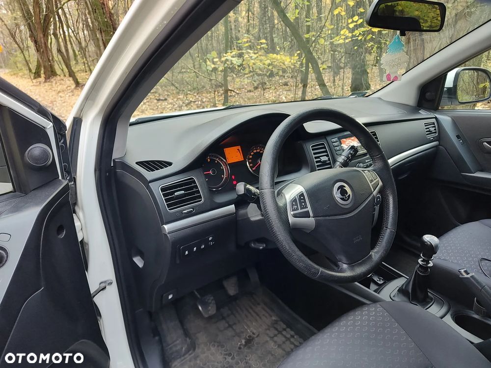 SsangYong/KGM Korando 2.0 E-XDi DPF 4WD Quartz - 9