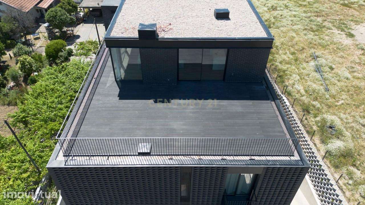 Luxuoso Apartamento em Gondomar com Vista Panorâmica - Grande imagem: 3/58