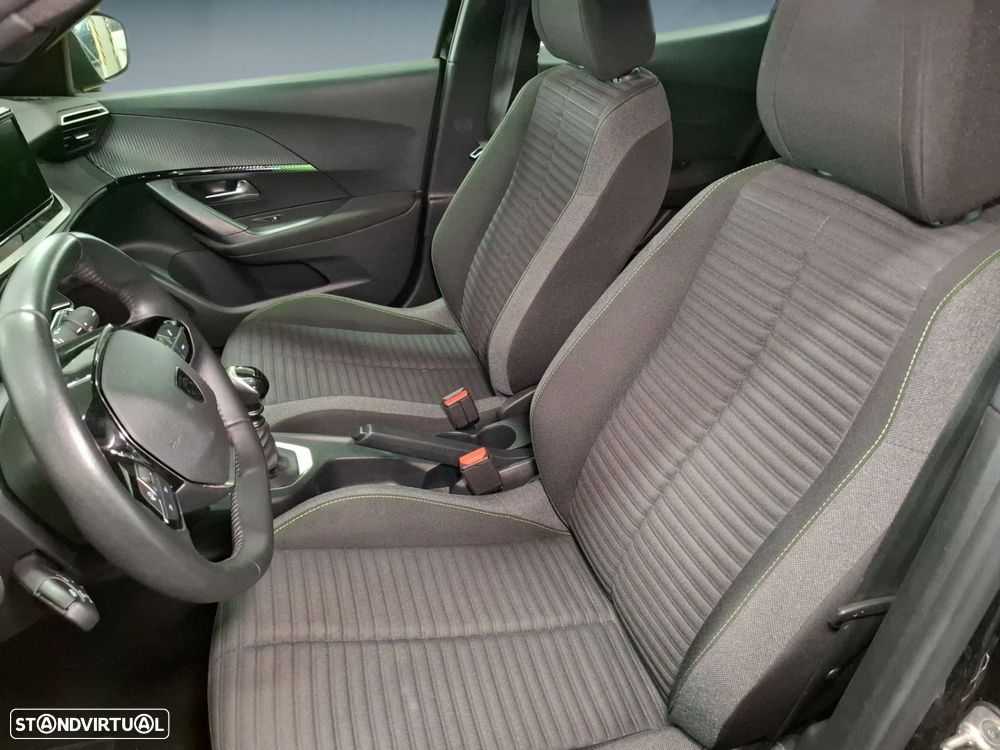 Peugeot 2008 1.2 PureTech Active - 11