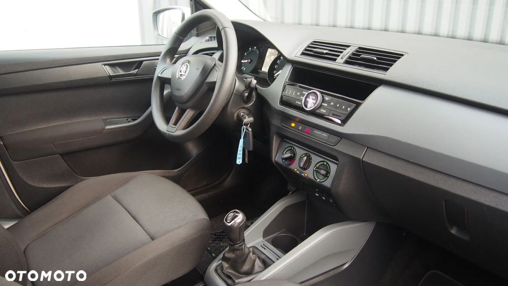 Skoda Fabia 1.0 MPI Active - 19