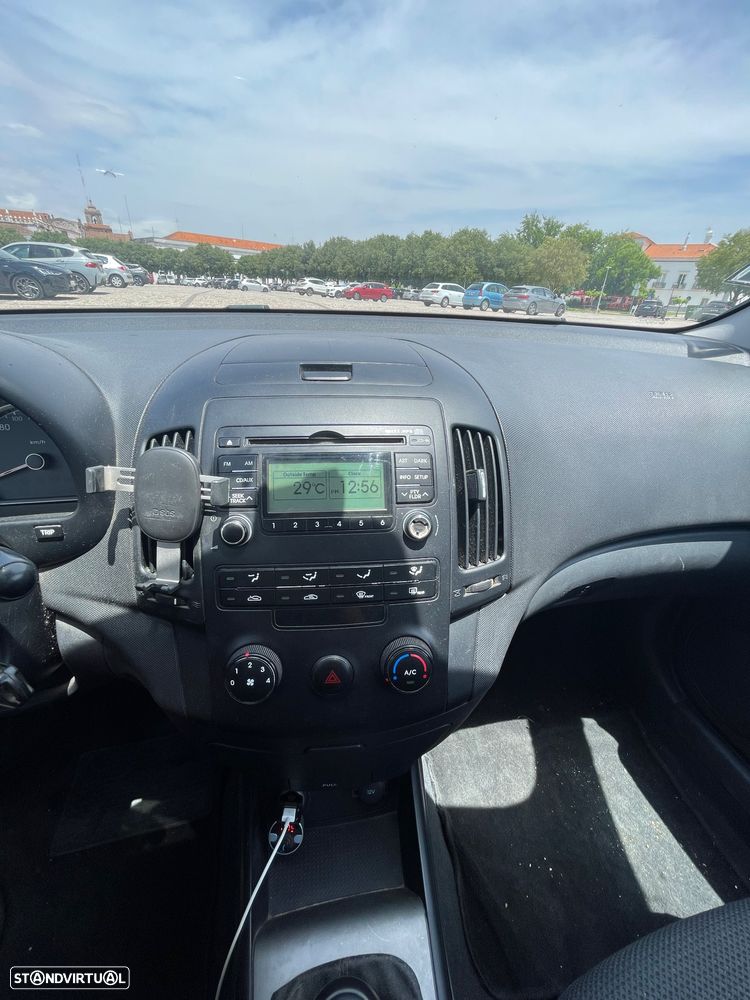 Hyundai i30 CW 1.6 CRDi Comfort - 21