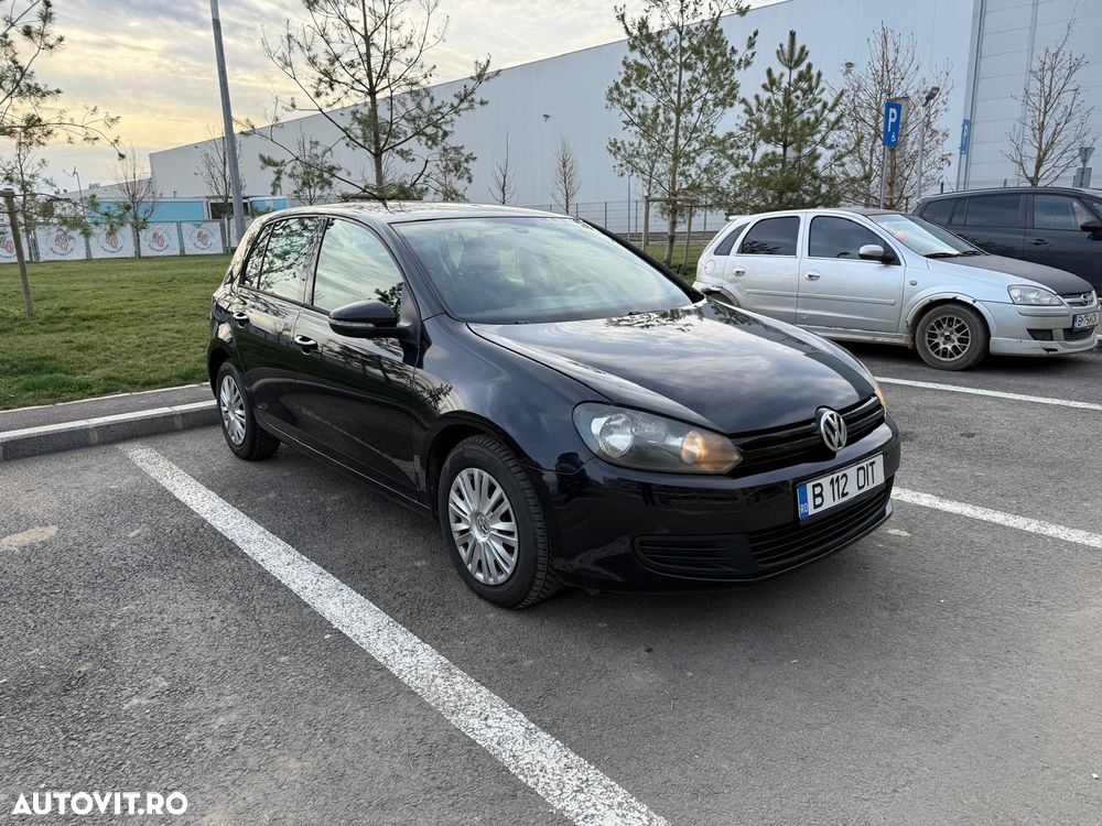 Volkswagen Golf 1.6 TDI DPF Trendline - 11