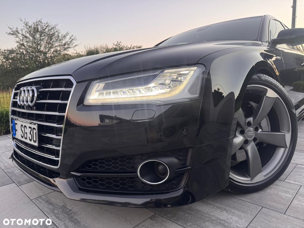 Audi A8 - 6