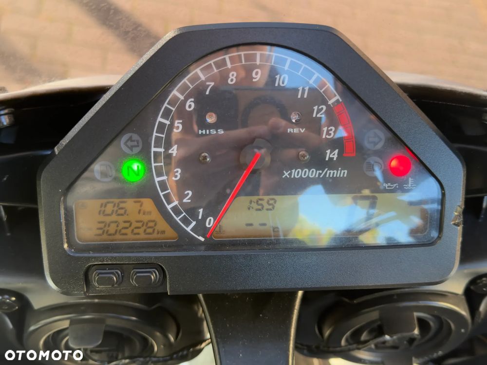 Honda CBR - 7