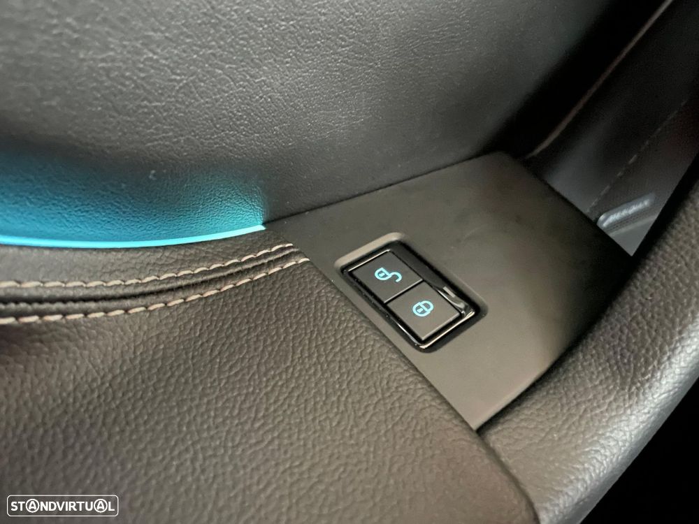 Jaguar F-Pace 2.0 i4D R-Sport Aut. - 17