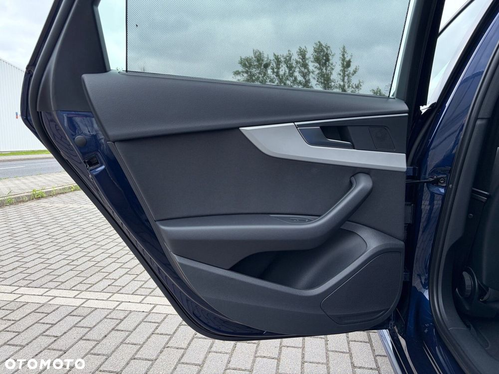 Audi A4 Limousine - 21