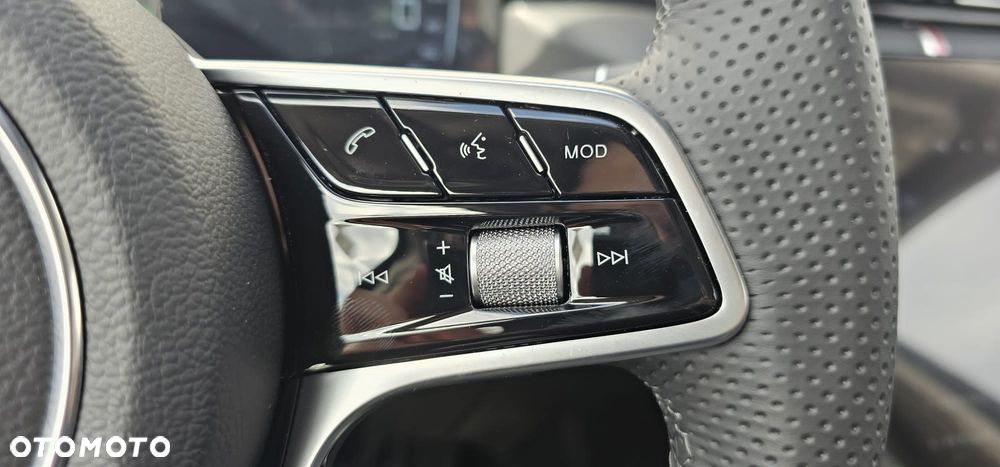 Hongqi H5 2.0T Comfort - 19