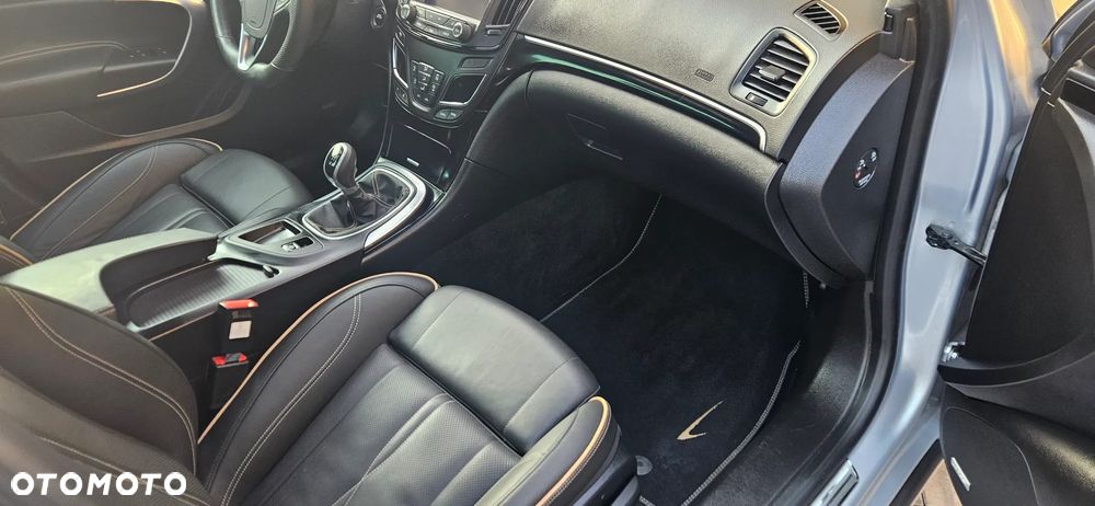 Opel Insignia - 24