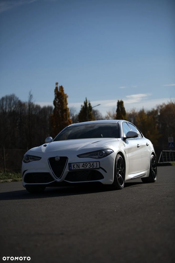Alfa Romeo Giulia 2.9 Bi Turbo V6 Quadrifoglio - 1