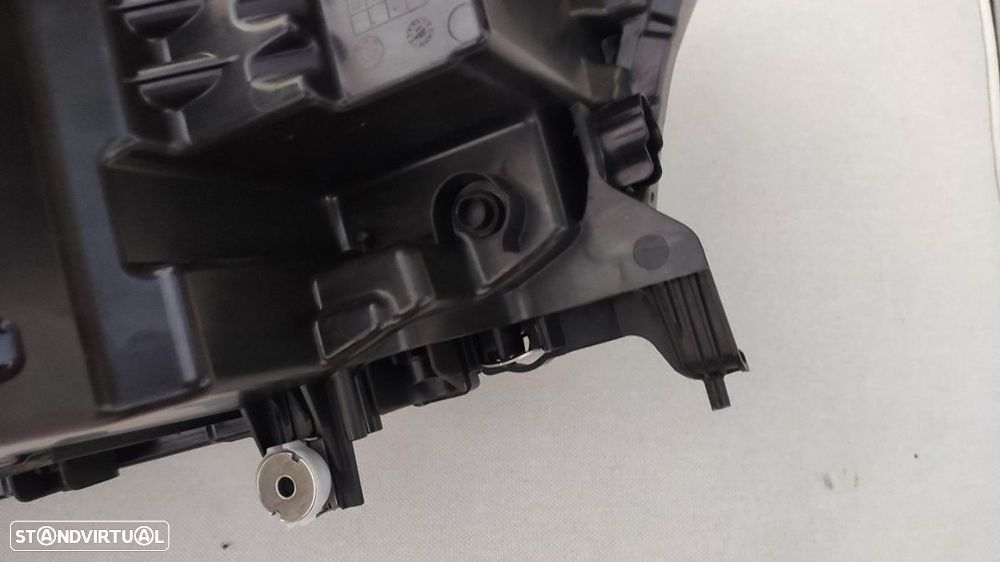 farol esquerdo full Led BMW iX - 10