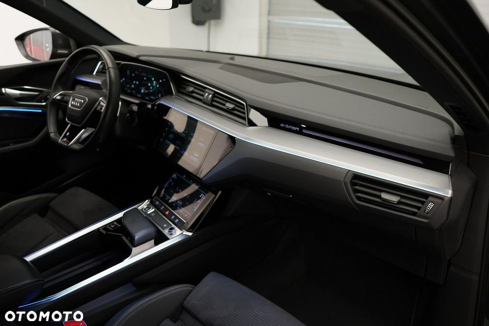 Audi e-tron Sportback - 19