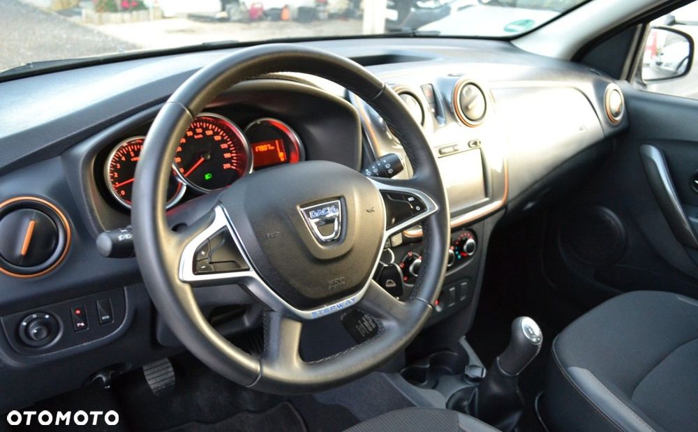 Dacia Sandero Stepway TCe 90 (S&S) Prestige - 24