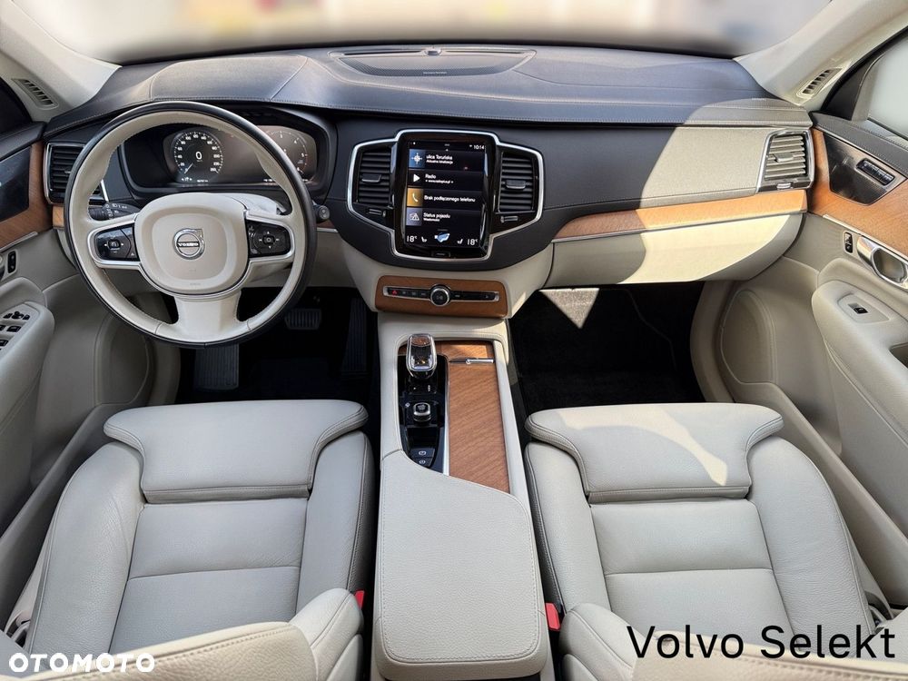 Volvo XC 90 - 17