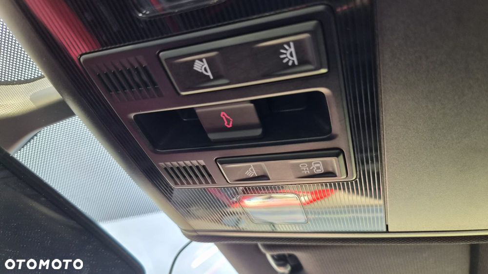 Volkswagen Polo 2.0 TSI OPF DSG GTI - 25