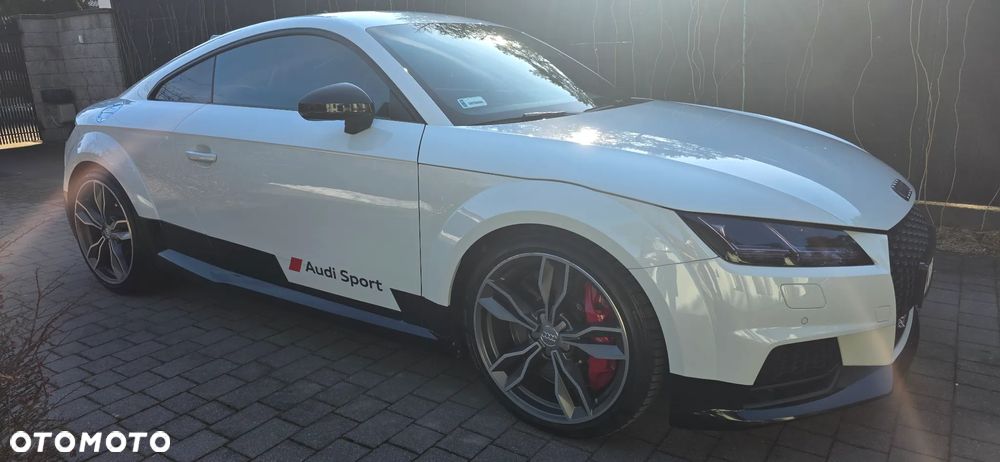 Audi TT S Coupé - 5
