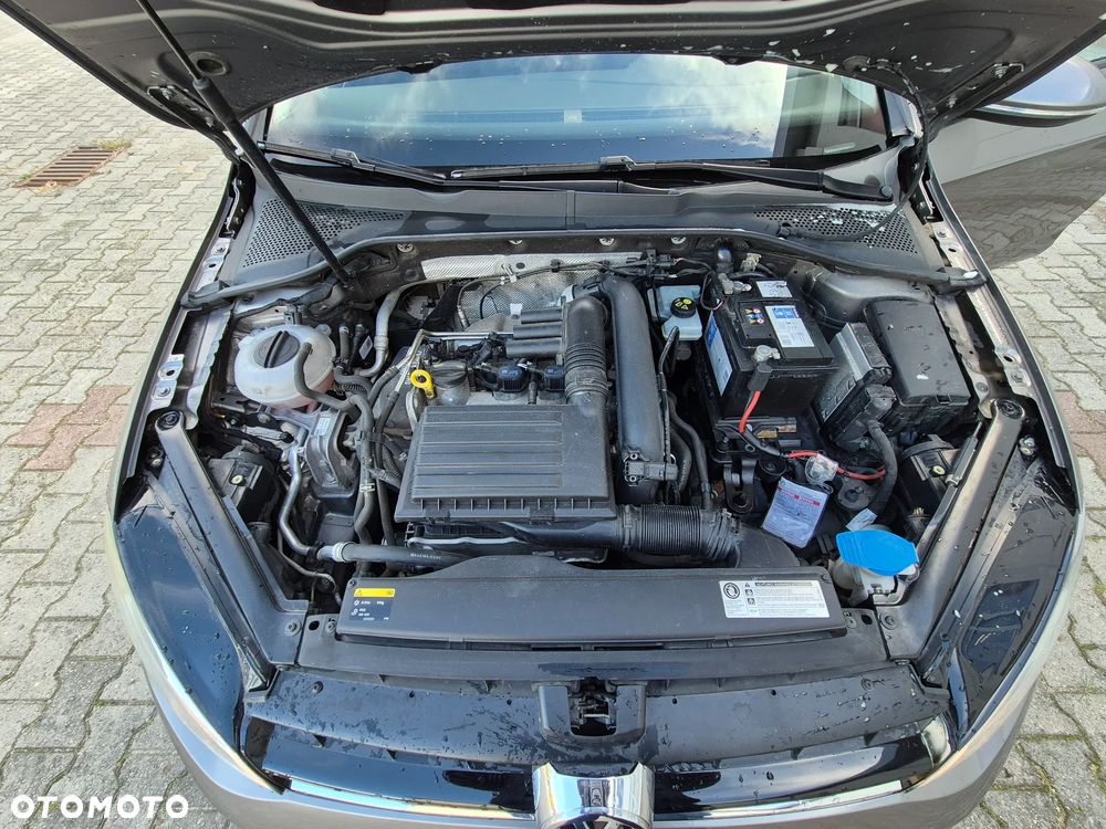 Volkswagen Golf - 18